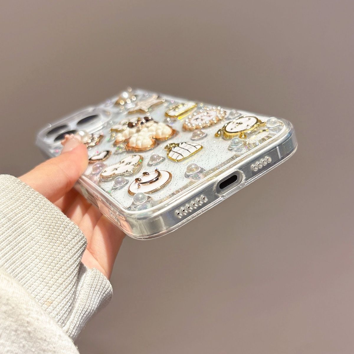 Luxury Pearl Charm Transparent Phone Cover – Cute Teddy & Floral Designer Case
