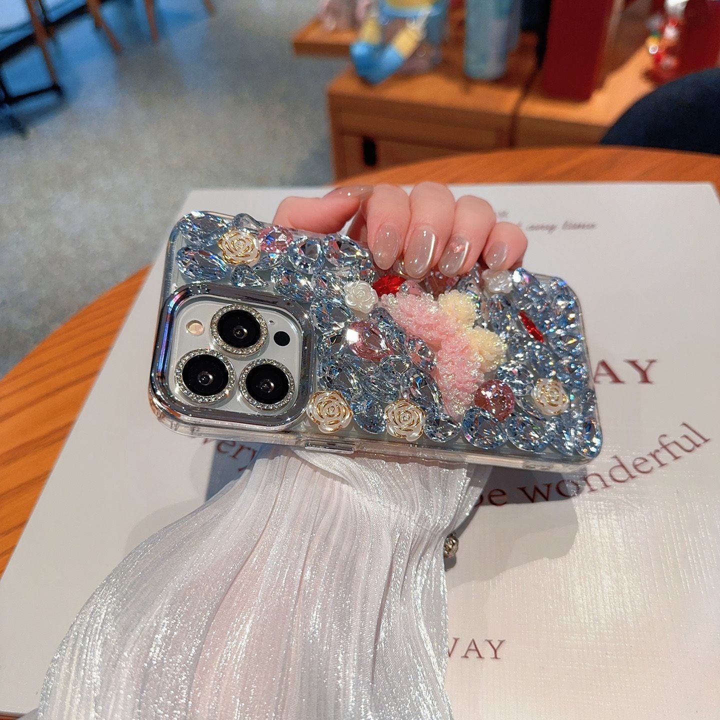 Luxury Crystal Bling Designer Mobile Cover with 3D Floral Decoration